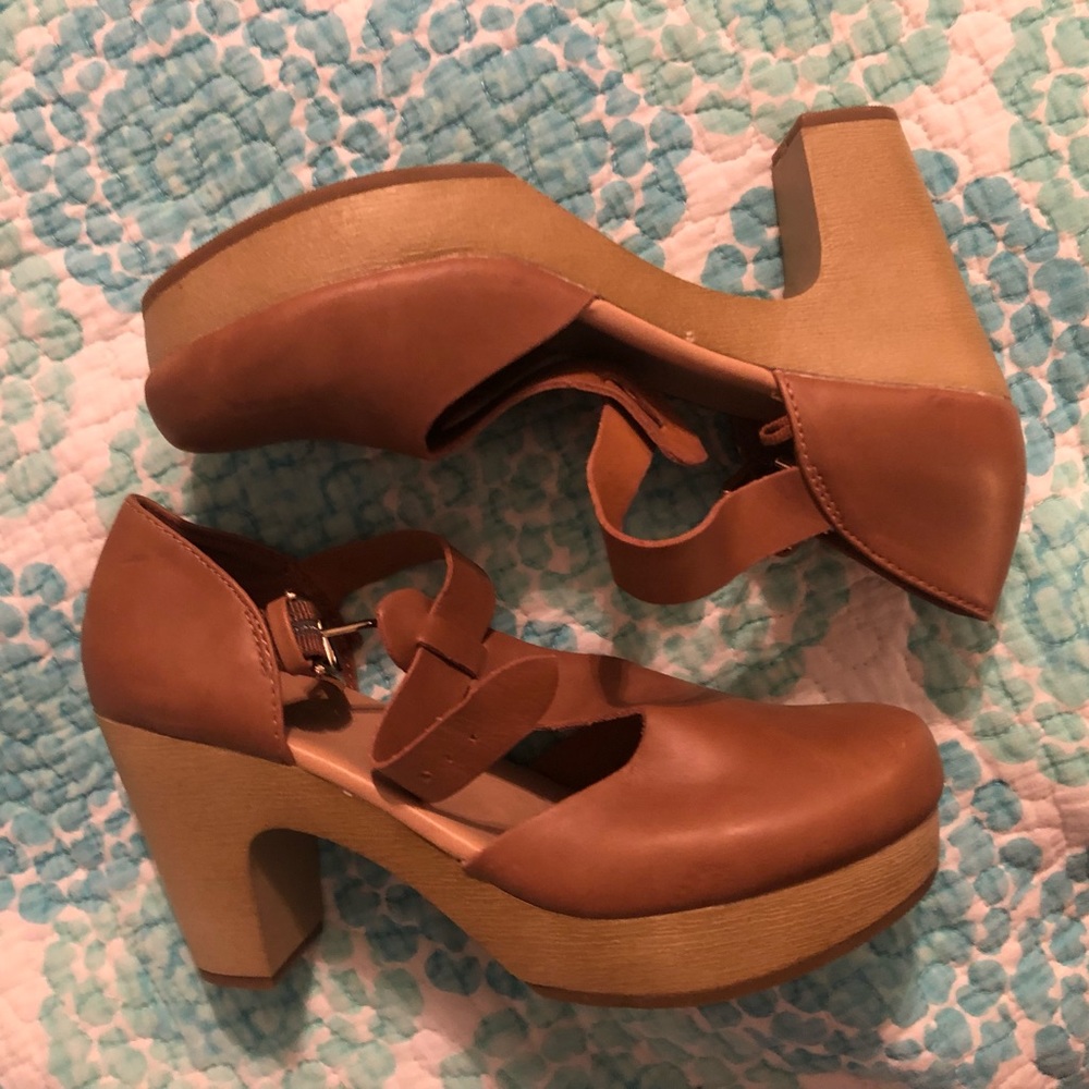 Old Navy Clogs!